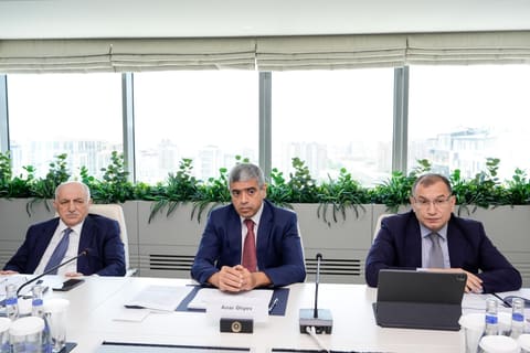 Sosial və İqtisadi məsələlər üzrə Üçtərəfli Komissiya növbəti iclasını keçirib