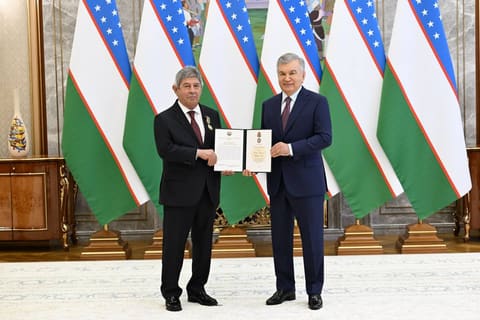 Özbəkistan Prezidenti Azərbaycan səfirini qəbul edib