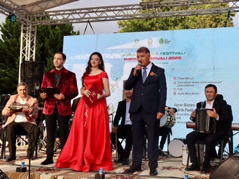 Samux rayonunda ilin ilk məhsul festivalı keçirilib