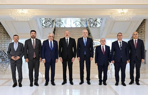 İlham Əliyev Türkiyə Böyük Millət Məclisi sədrinin rəhbərlik etdiyi nümayəndə heyətini qəbul edib