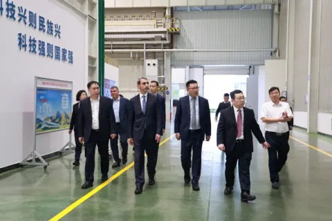 ADY Çin şirkətlərindən yeni sərnişin qatarları və vaqonları almağı planlaşdırır