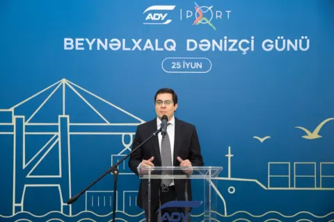 Bakı Dəniz Vağzalında Azərbaycan dənizçilərinin peşə bayramı münasibətilə tədbir keçirilib
