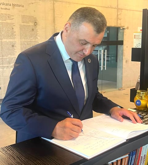 Vəkillər Kollegiyasının sədr müavini Polşada səfərdə olub