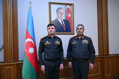 Müdafiə Nazirliyinin hərbi qulluqçularına ali hərbi rütbələr təqdim edilib