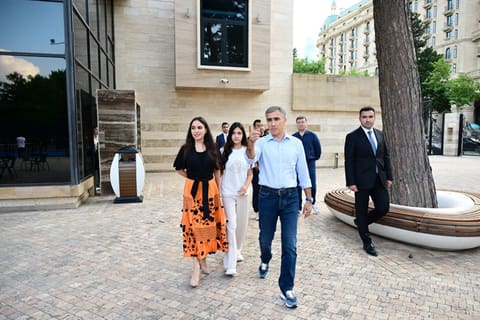 Leyla Əliyeva və Arzu Əliyeva Dənizkənarı Milli Parkda açılış və təqdimat mərasimlərində iştirak ediblər