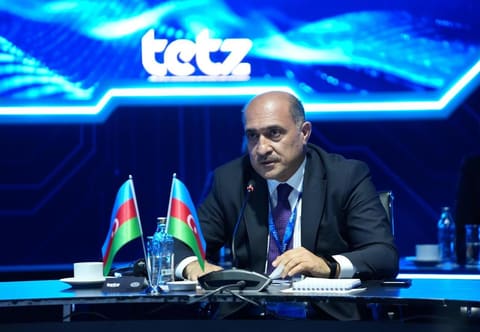 Elm və təhsil nazirinin müavini Türkiyə Təhsil Texnologiyaları Zirvəsi və Sərgisində çıxış edib