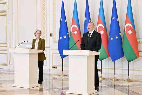 İlham Əliyev və Avropa Komissiyasının Prezidenti mətbuata bəyanatlarla çıxış ediblər - YENİLƏNİB