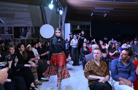 Azərbaycan Milli Xalça Muzeyində “Zamanın naxışları” moda nümayişi təşkil olunub