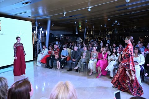 Azərbaycan Milli Xalça Muzeyində “Zamanın naxışları” moda nümayişi təşkil olunub