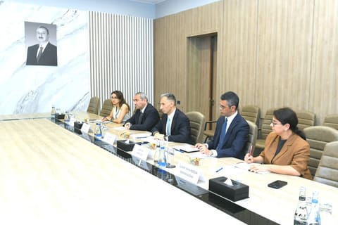 BMT və Azərbaycan arasında yol hərəkəti təhlükəsizliyinin gücləndirilməsi müzakirə edilib