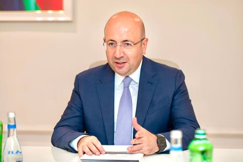 Anar Quliyev BMT-nin xüsusi elçisi ilə şəhər mobilliyi məsələlərini müzakirə edib