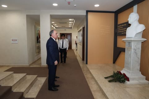 Baş prokuror paytaxtın Xətai rayonunda vətəndaşları qəbul edib