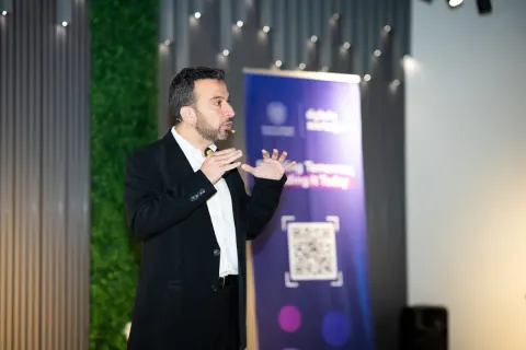 Yeni nəsil dövlət idarəçiləri qabaqcıl süni intellekt həllərini öyrənirlər - Fotolar