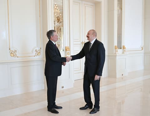 İlham Əliyev ABŞ Senatının Xarici Əlaqələr Komitəsinin üzvünü qəbul edib