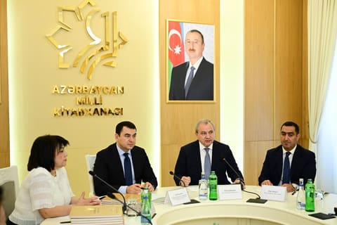 Azərbaycanda ilk dəfə “Mədəniyyət hüququ” ixtisaslaşması üzrə magistr dissertasiyalarının müdafiəsi keçirilib