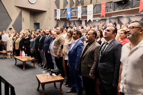 Azərbaycan mədəniyyətinin rəngarəngliyi Kanadada nümayiş olunub