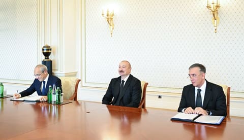 Prezident İlham Əliyev bir sıra beynəlxalq qurumların rəhbər şəxslərini qəbul edib