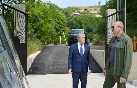 İlham Əliyev Şuşanın Kiçik Qaladərəsi kəndində görülən işlərlə tanış olub və kəndə qayıdan sakinlərlə görüşüb - YENİLƏNİB