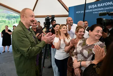 İlham Əliyev Şuşanın Kiçik Qaladərəsi kəndində görülən işlərlə tanış olub və kəndə qayıdan sakinlərlə görüşüb - YENİLƏNİB