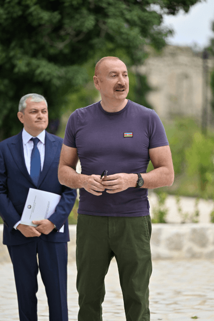 İlham Əliyev Şuşada "Sadıqcanın evi"nin bərpadan sonra açılışında iştirak edib