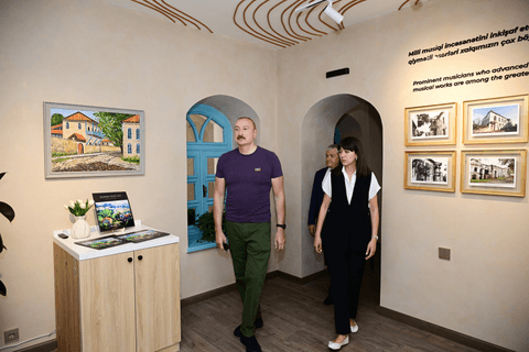 İlham Əliyev Şuşada "Sadıqcanın evi"nin bərpadan sonra açılışında iştirak edib