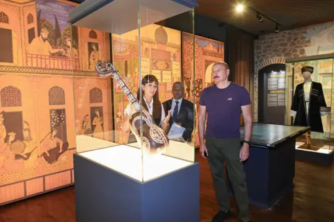 İlham Əliyev Şuşada "Sadıqcanın evi"nin bərpadan sonra açılışında iştirak edib