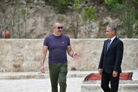 İlham Əliyev Şuşada "Yasəmən" hotelinin yeni korpusları ilə tanış olub