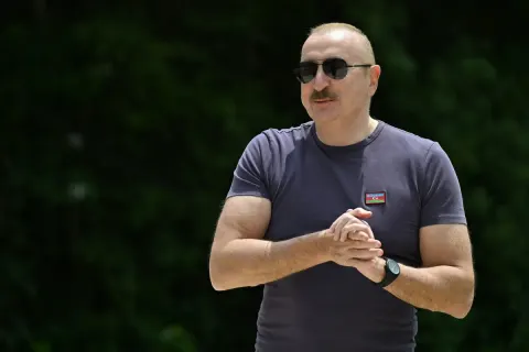 İlham Əliyev Şuşada "Yasəmən" hotelinin yeni korpusları ilə tanış olub