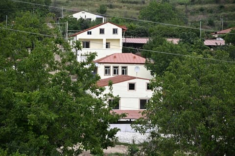 İlham Əliyev Xocavənd rayonunun Quzeyxırman kəndində olub - YENİLƏNİB