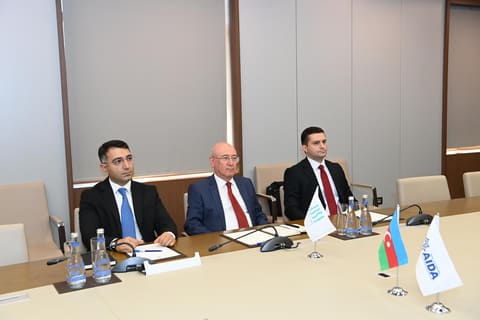 XİN-də AIDA və IBSA arasında beynəlxalq əməkdaşlıq məsələləri müzakirə edilib
