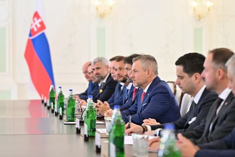 İlham Əliyevin Şuşada Slovakiya Prezidenti ilə geniş tərkibdə görüşü olub - YENİLƏNİB