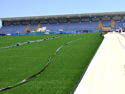 Bayıl stadionunda yenidənqurma işləri davam edir - FOTOLAR