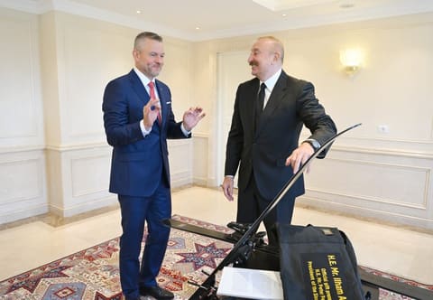 İlham Əliyevin Şuşada Slovakiya Prezidenti ilə geniş tərkibdə görüşü olub - YENİLƏNİB