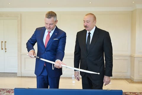 İlham Əliyevin Şuşada Slovakiya Prezidenti ilə geniş tərkibdə görüşü olub - YENİLƏNİB