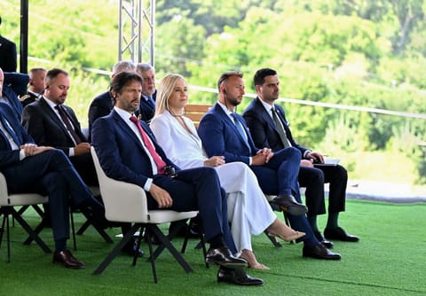 Azərbaycan və Slovakiya prezidentləri mətbuata bəyanatlarla çıxış ediblər - YENİLƏNİB 2