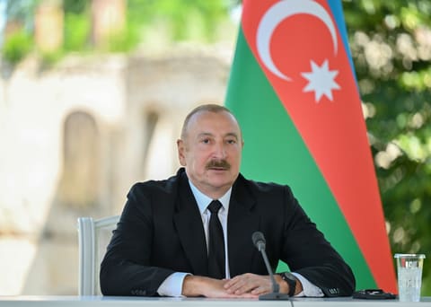 Azərbaycan və Slovakiya prezidentləri mətbuata bəyanatlarla çıxış ediblər - YENİLƏNİB 2