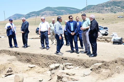 Mədəniyyət naziri Yardımlıda aparılan arxeoloji tədqiqat işləri ilə tanış olub