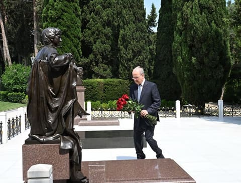 Fələstin dövlətinin Baş naziri Fəxri xiyabanı ziyarət edib