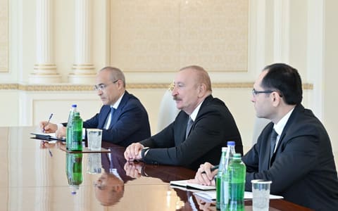 İlham Əliyev “John Deere” şirkətinin nümayəndə heyətini qəbul edib