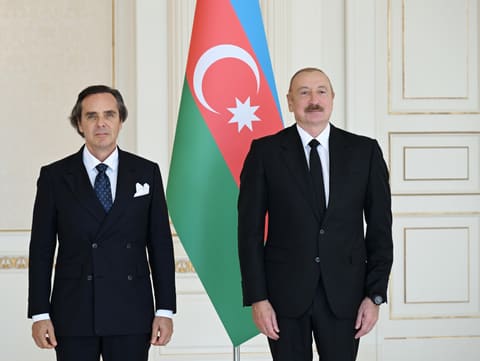 İlham Əliyev Braziliyanın Azərbaycanda yeni təyin olunmuş səfirinin etimadnaməsini qəbul edib