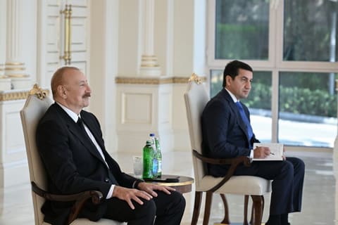  İlham Əliyev Kambocanın Azərbaycanda yeni təyin olunmuş səfirinin etimadnaməsini qəbul edib