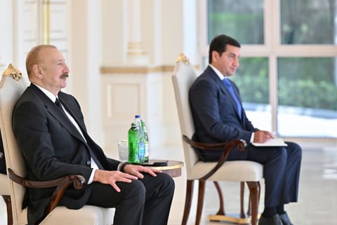 İlham Əliyev Omanın Azərbaycanda yeni təyin olunmuş səfirinin etimadnaməsini qəbul edib