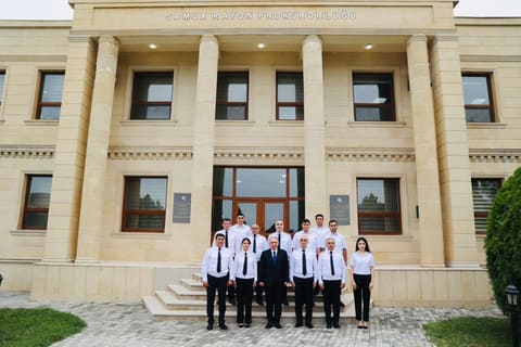 Baş prokuror Samux rayonunda vətəndaşları qəbul edib