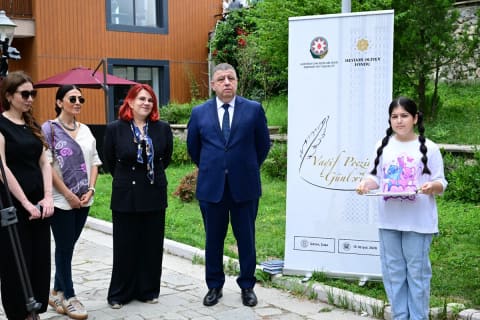 Şuşada "Kitab dayanacağı" istifadəyə verilib