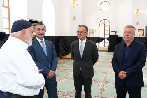 Komitə sədri "Pir Həsən" ziyarətgahını və Buzovna “Cümə” məscidini ziyarət edib