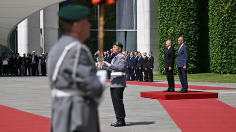 İlham Əliyevin Berlində rəsmi qarşılanma mərasimi keçirilib