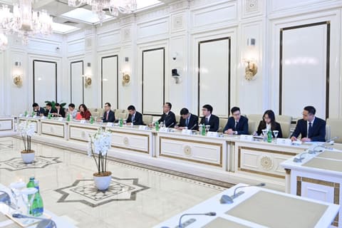 Sahibə Qafarova Çin Kommunist Partiyasının nümayəndə heyəti ilə görüşüb