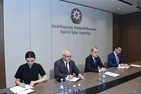 Ceyhun Bayramov Almaniyanın Azərbaycandakı yeni səfirini qəbul edib