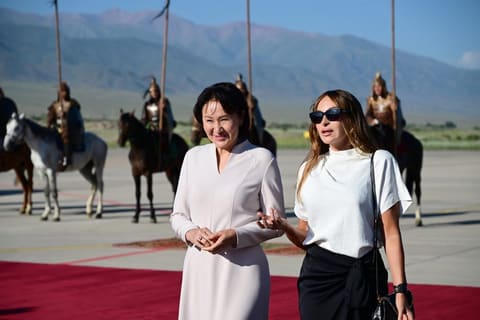 President Ilham Aliyev arrives in Kyrgyzstan for state visit