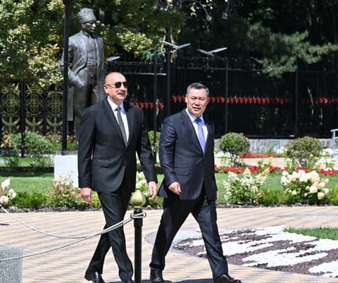 Çolpon-Ata şəhərində Prezident İlham Əliyevin və birinci xanım Mehriban Əliyevanın şərəfinə dövlət ziyafəti verilib